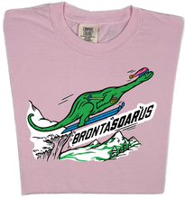 Load image into Gallery viewer, Skiing Bronta SOAR us &quot;garment dyed&quot; Brontosaurus Dino T-shirt